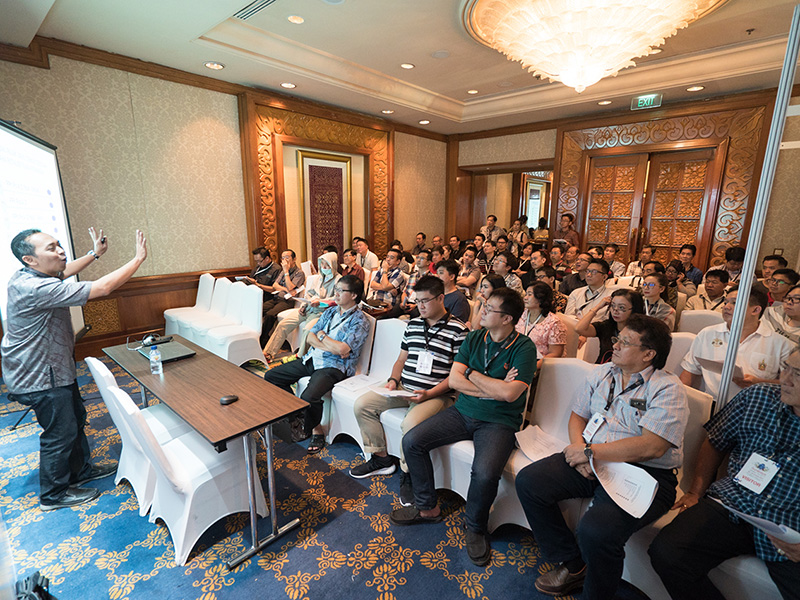 Seminar Pajak Retail Emas APEPI Surabaya Shangri-La Oktober 2017