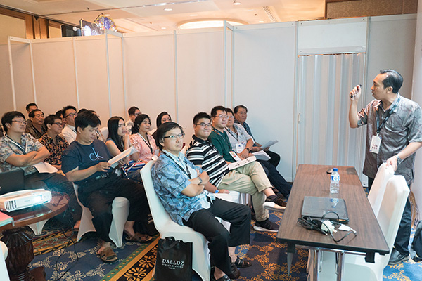 Seminar Pajak Retail Emas APEPI Surabaya Shangri-La Oktober 2017